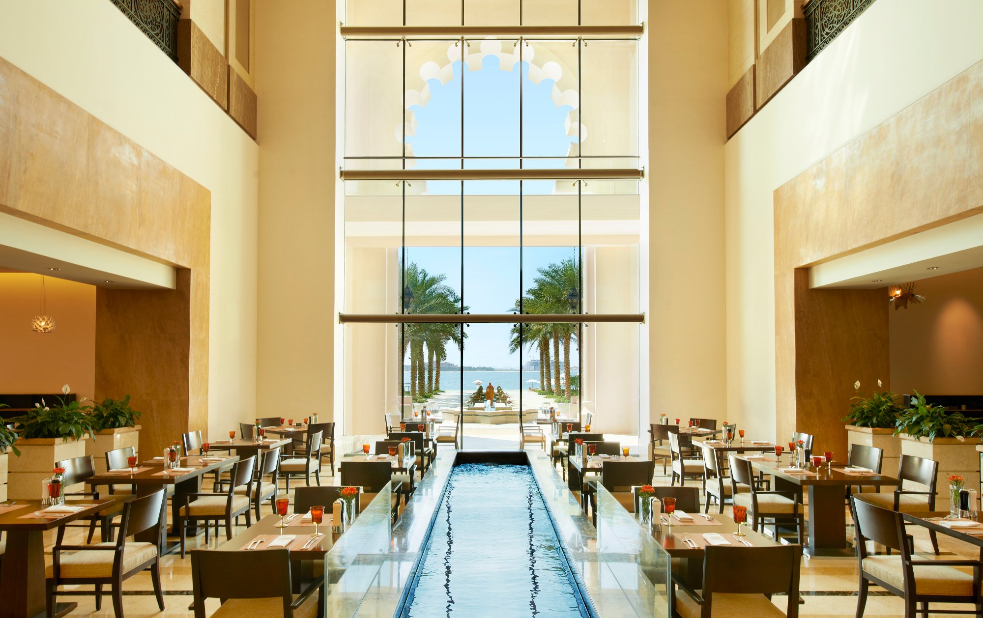 Hotel photo 39 of Fairmont The Palm.