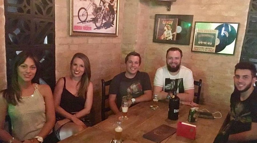 Visita com amigos ao Maktub.