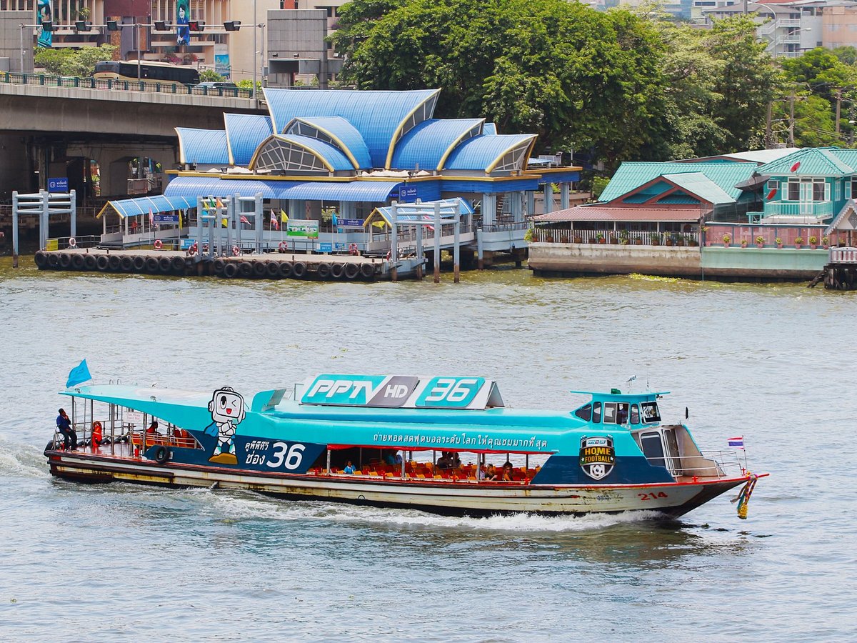 tourist boat chao phraya