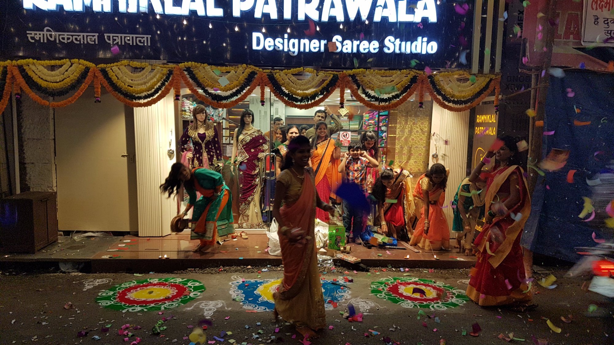 Ramniklal Patrawala - Designer Saree Studio (Khandala) - All You Need ...