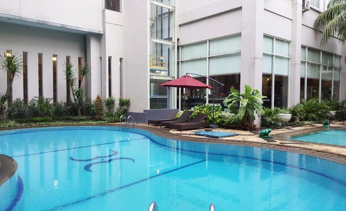 The Mirah Bogor Pool Pictures & Reviews - Tripadvisor