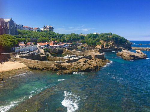 Night clubs in Biarritz  Biarritz Tourist Office