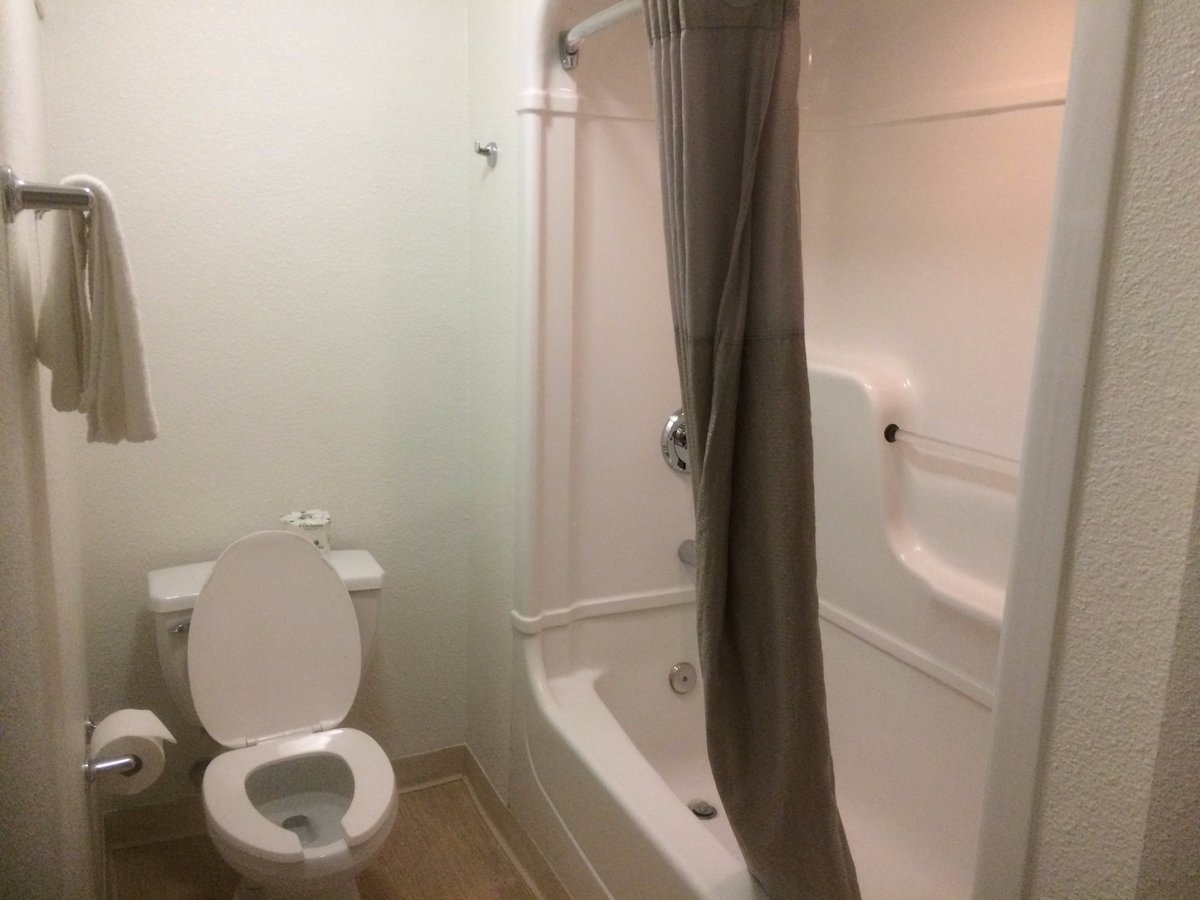 Motel 6 santa barbara goleta 159 1 7 7 prices reviews ca
