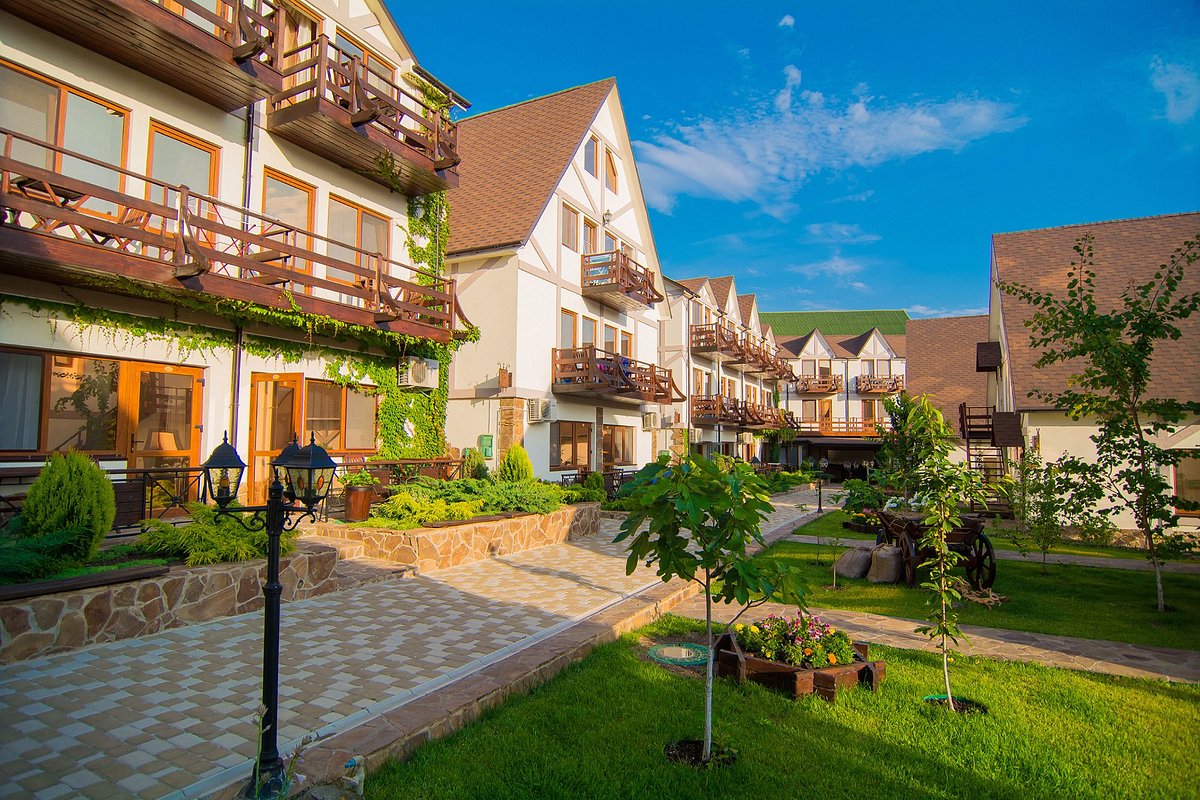 замечательное место - отзыв о Camelot Hotel, Малореченское - Tripadvisor