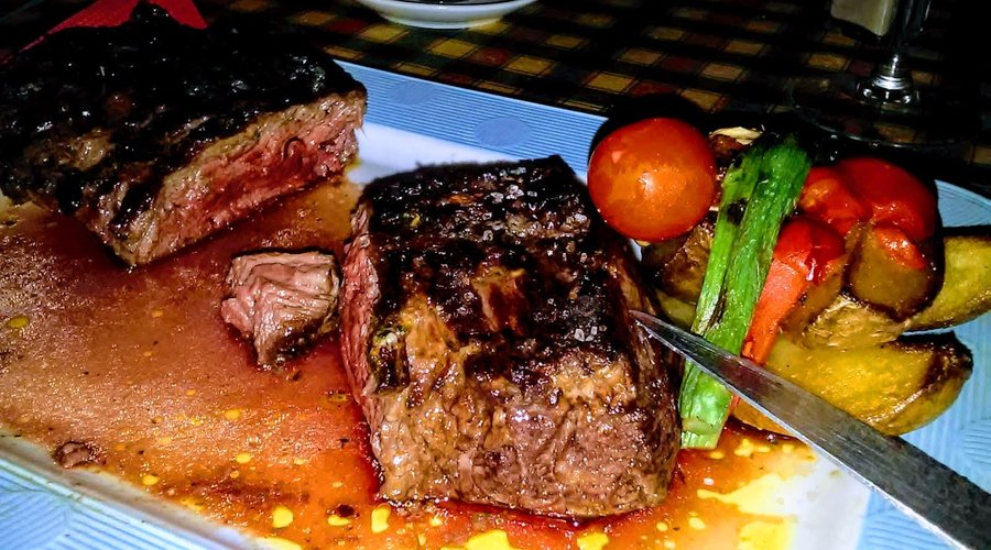 El vacío argentino, super recomendable, en su punto tirando a poco hecho.