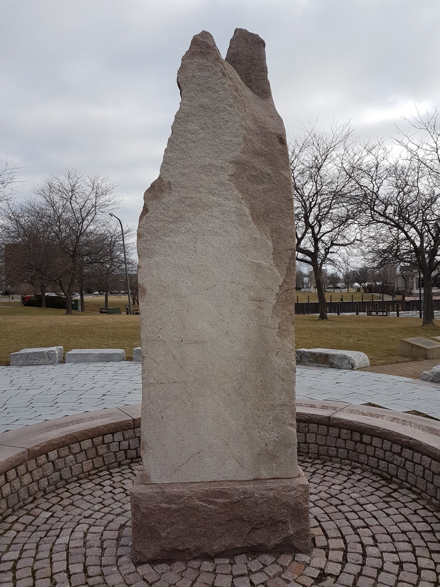 Irish Famine Memorial 口コミ・写真・地図・情報 - トリップアドバイザー