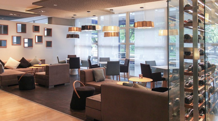 Lobby Bar 365