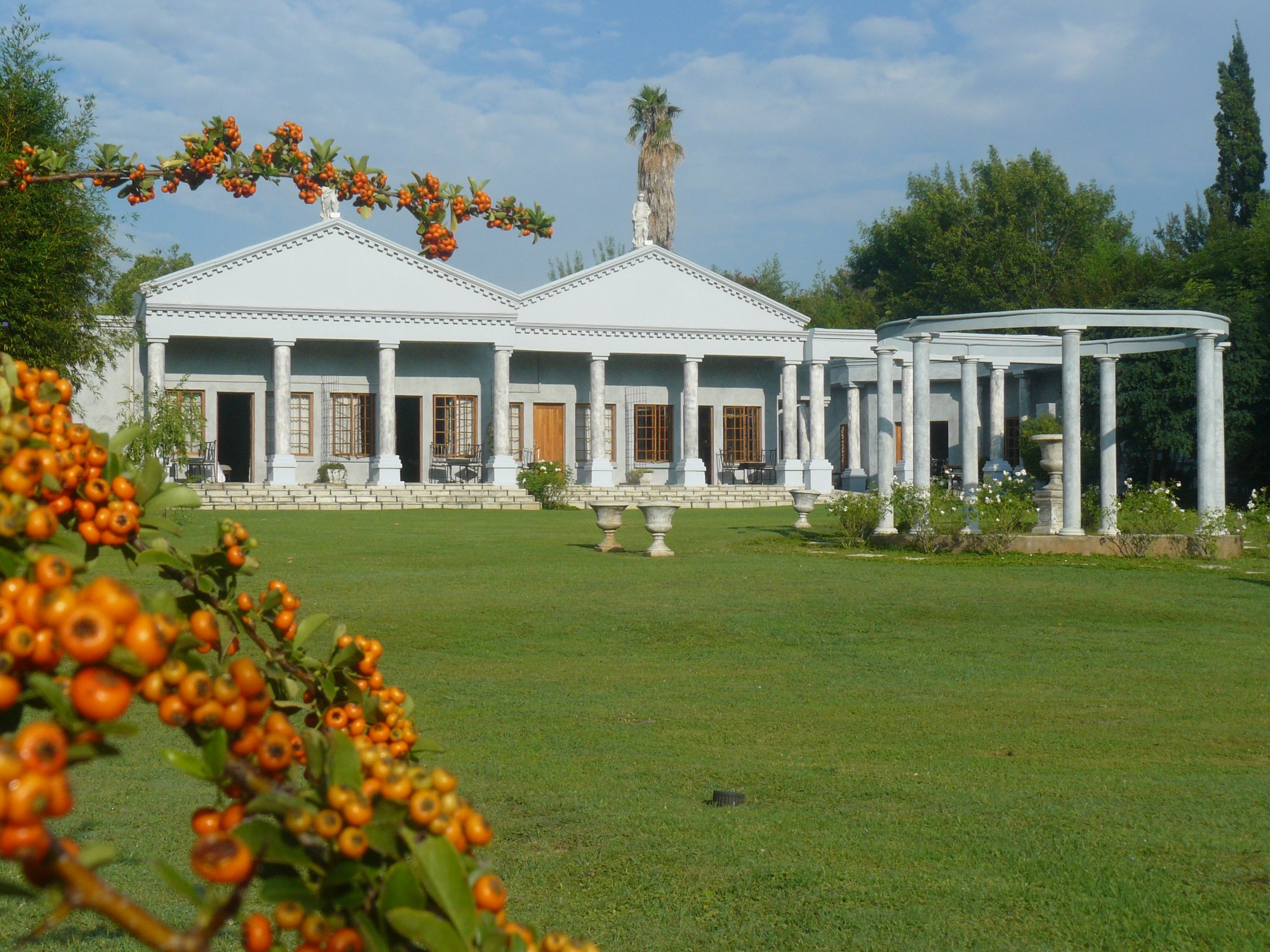 Hotel photo 12 of Ancient Emperor Guest Estate.