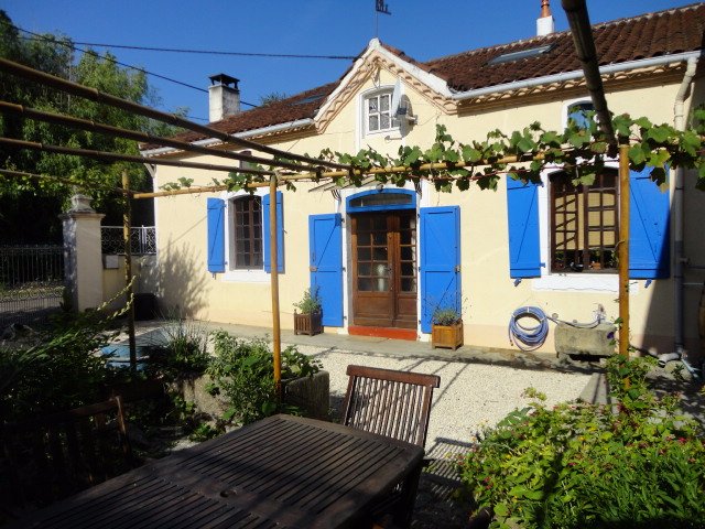 VIELLA VACANCES - Prices & B&B Reviews (France)