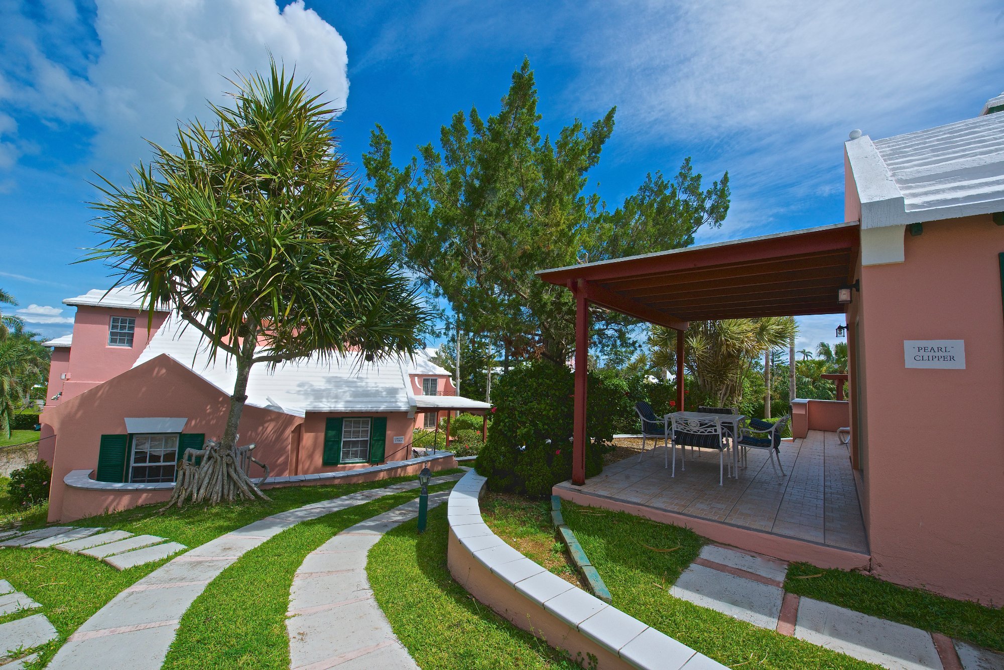 Fourways Restaurant & Inn by null