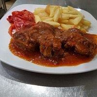 Rabo de toro estofado