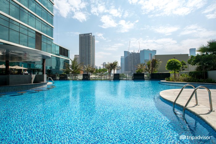 Taj Dubai Pool: Pictures & Reviews - Tripadvisor