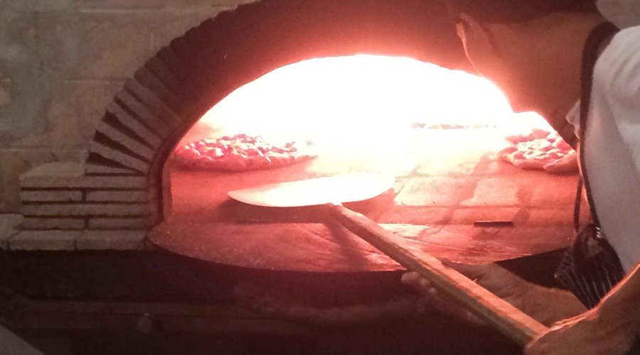 Pizza napolitana @ MUDA