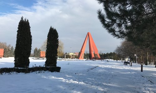 A far view from the monument