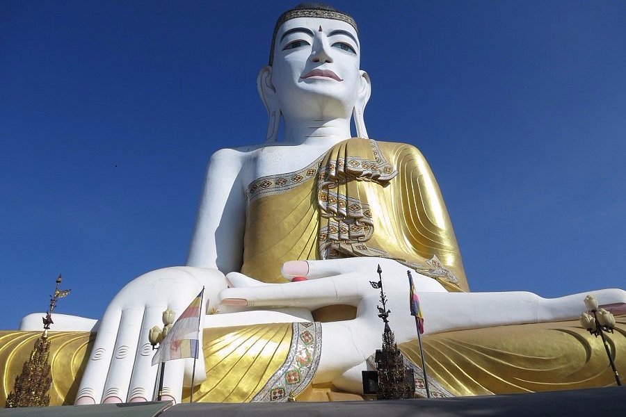 Sehtatgyi Buddha image