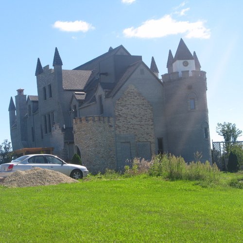 RavenStone Castle image