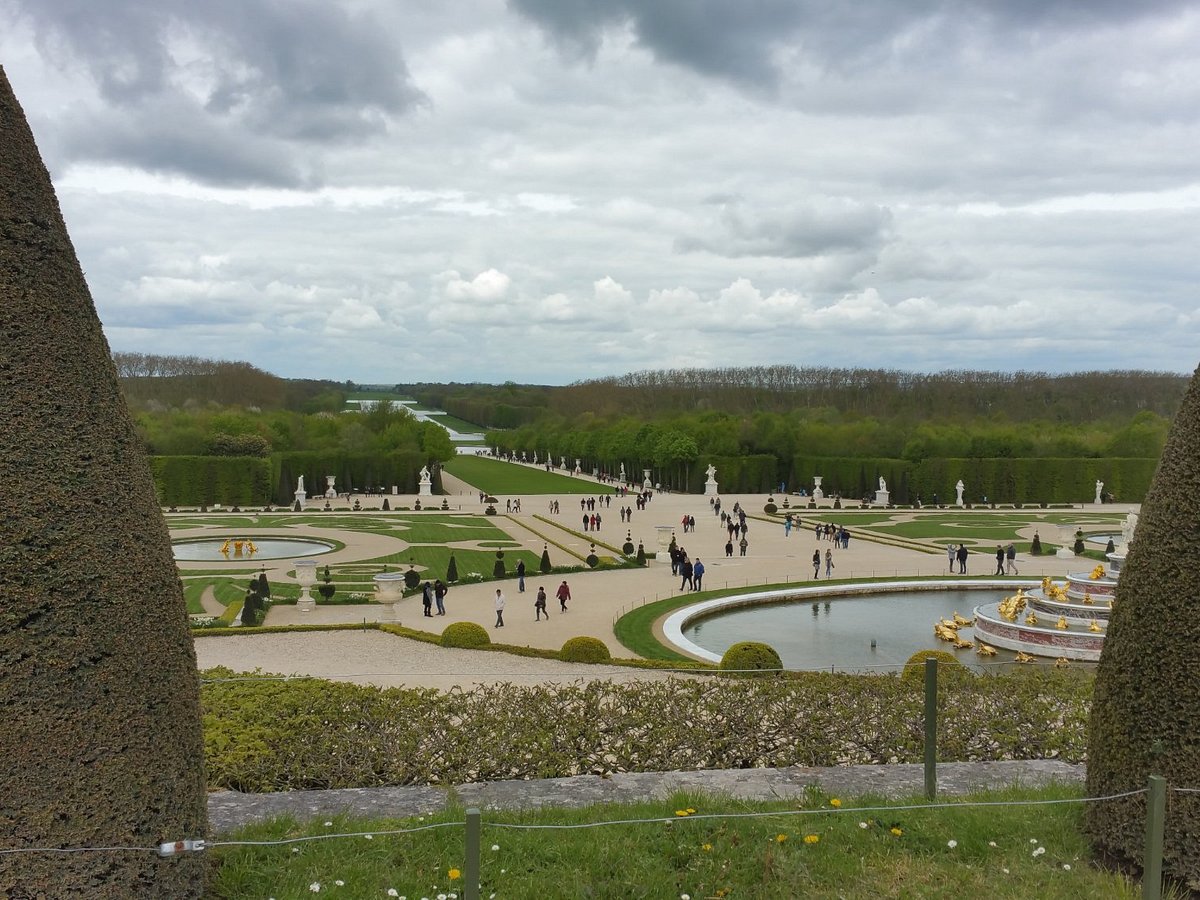 tours france to versailles