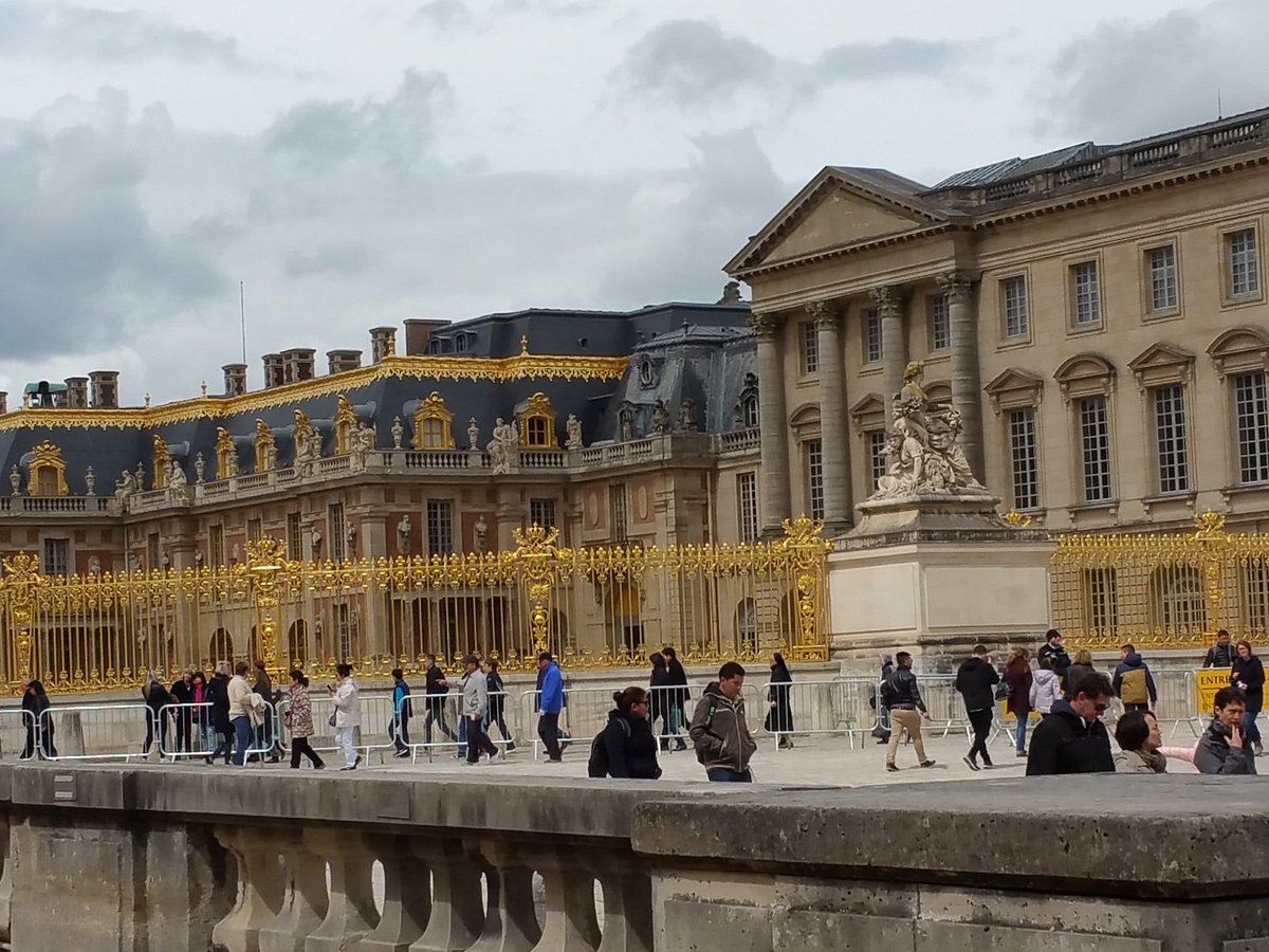 tours france to versailles