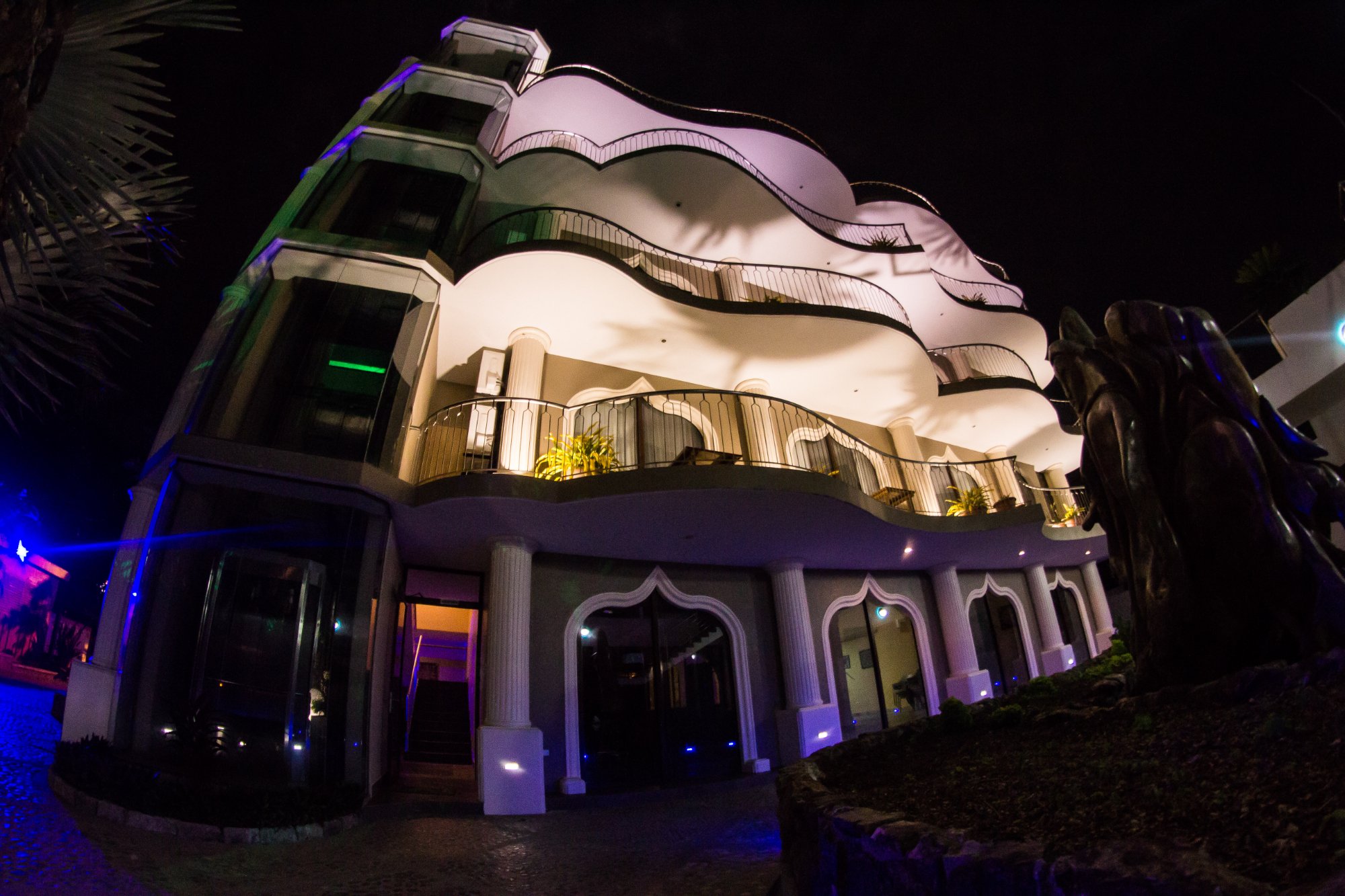 Hotel photo 26 of Dharma Beach.