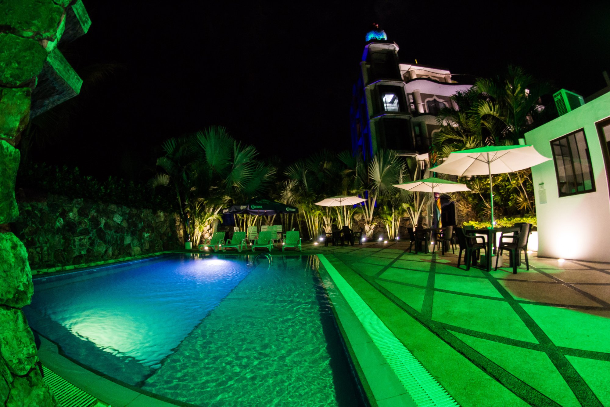Hotel photo 1 of Dharma Beach.