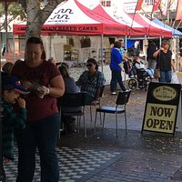 Brunch at the cafes & coffee houses in the market precinct from Myer to Riverdale Shopping Compl