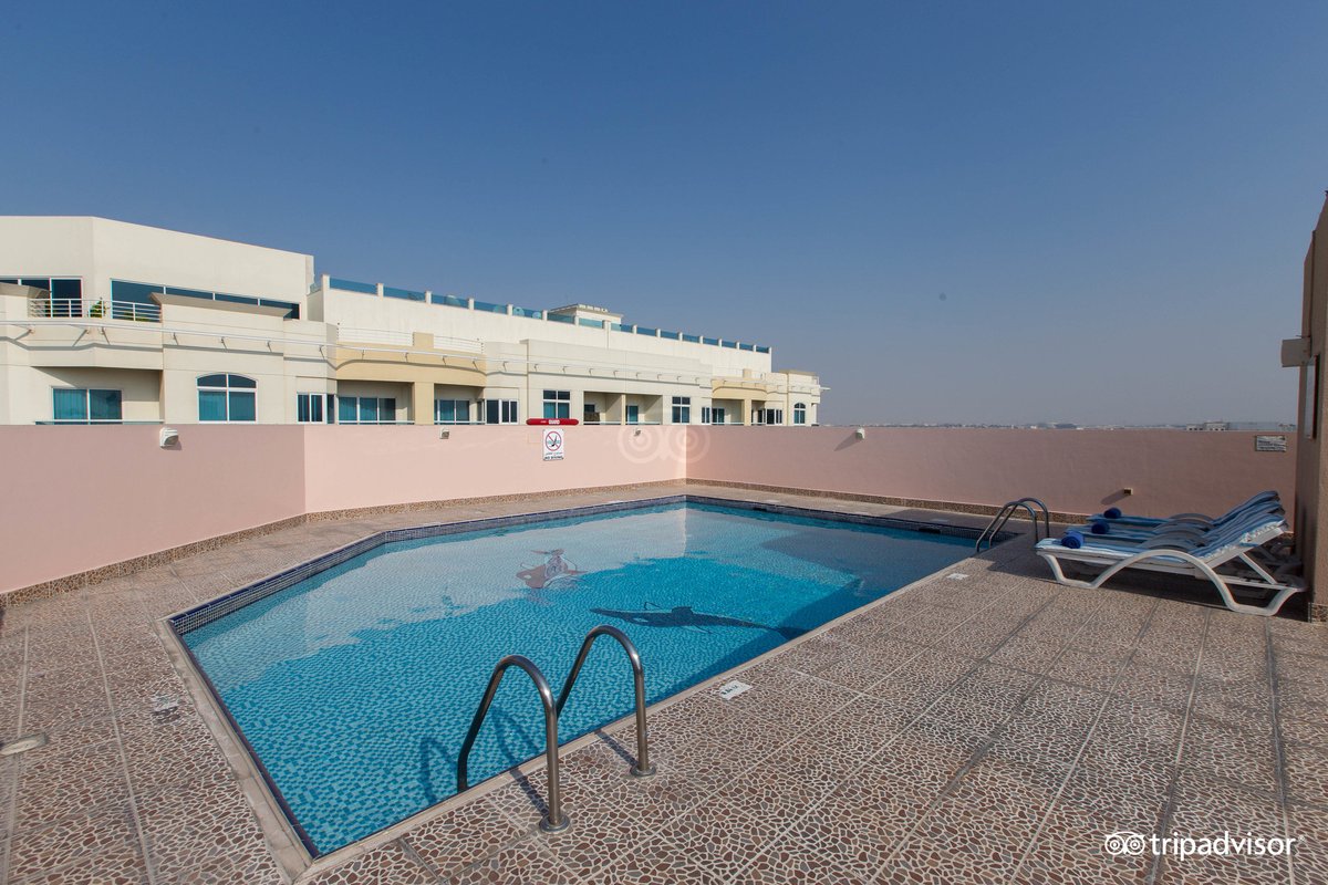 Fortune Plaza Hotel Pool: Pictures & Reviews - Tripadvisor