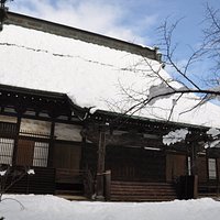 専祢寺/雪国のお寺さんという感じです