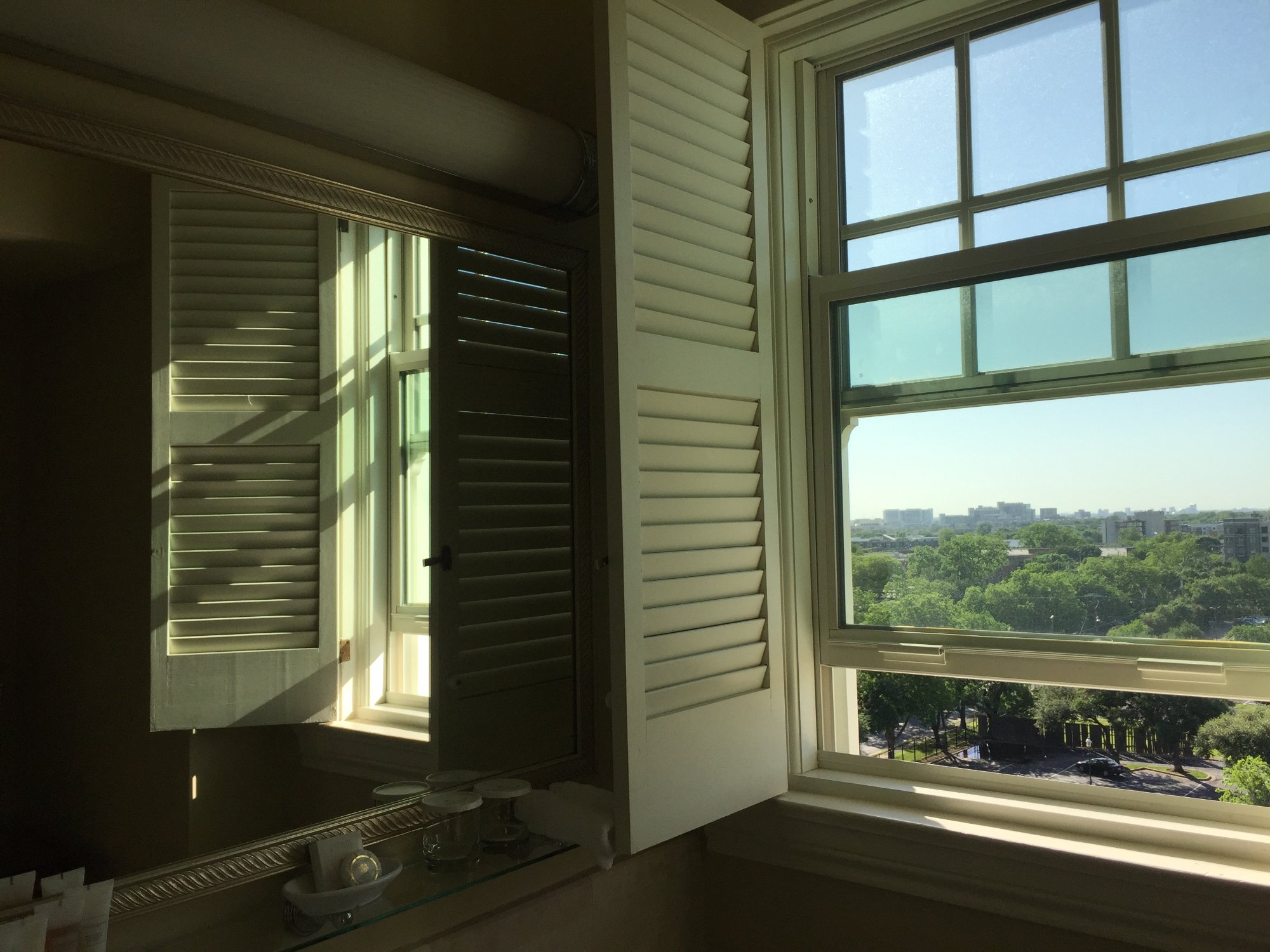 Hotel photo 36 of Warwick Melrose - Dallas.
