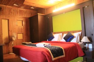 Room & Suite