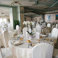 tavolo ospiti