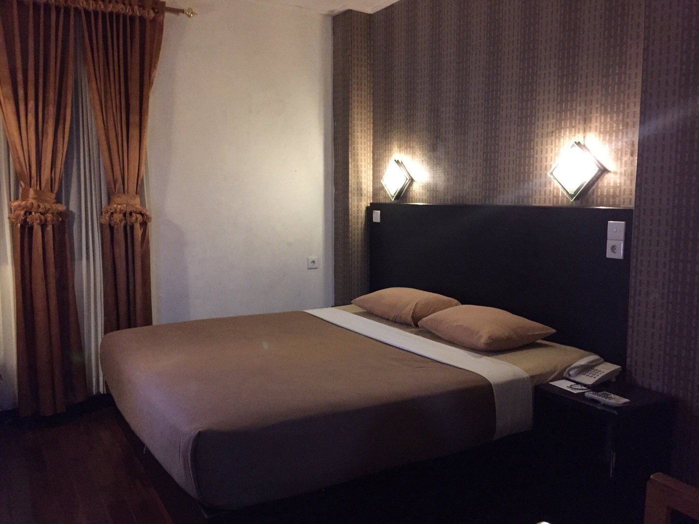 MERVIT HOTEL Prices & Reviews (Padang, Indonesia)