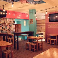 Bienvenidos a nuestro rincón mezcalero, un punto de encuentro para amigos que celebra la riqueza