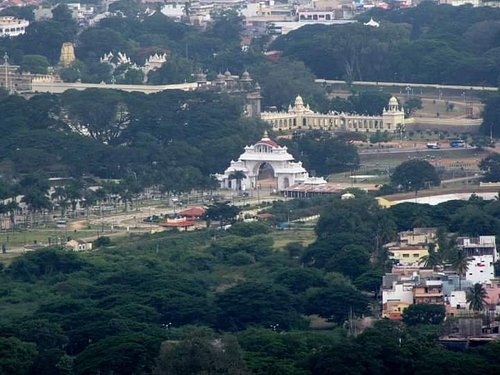 tourist spot near mysore palace
