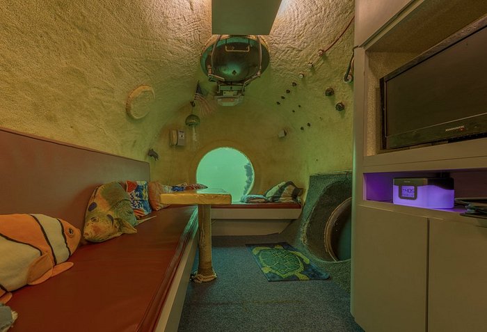 Jules Undersea Lodge Rooms: Pictures & Reviews - Tripadvisor