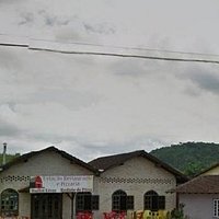 Nunca mais. Atendimento do caixa horrível, sem climatização, apenas alguns ventiladores, sem sab