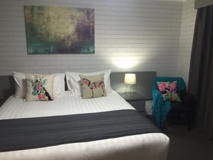 Room & Suite