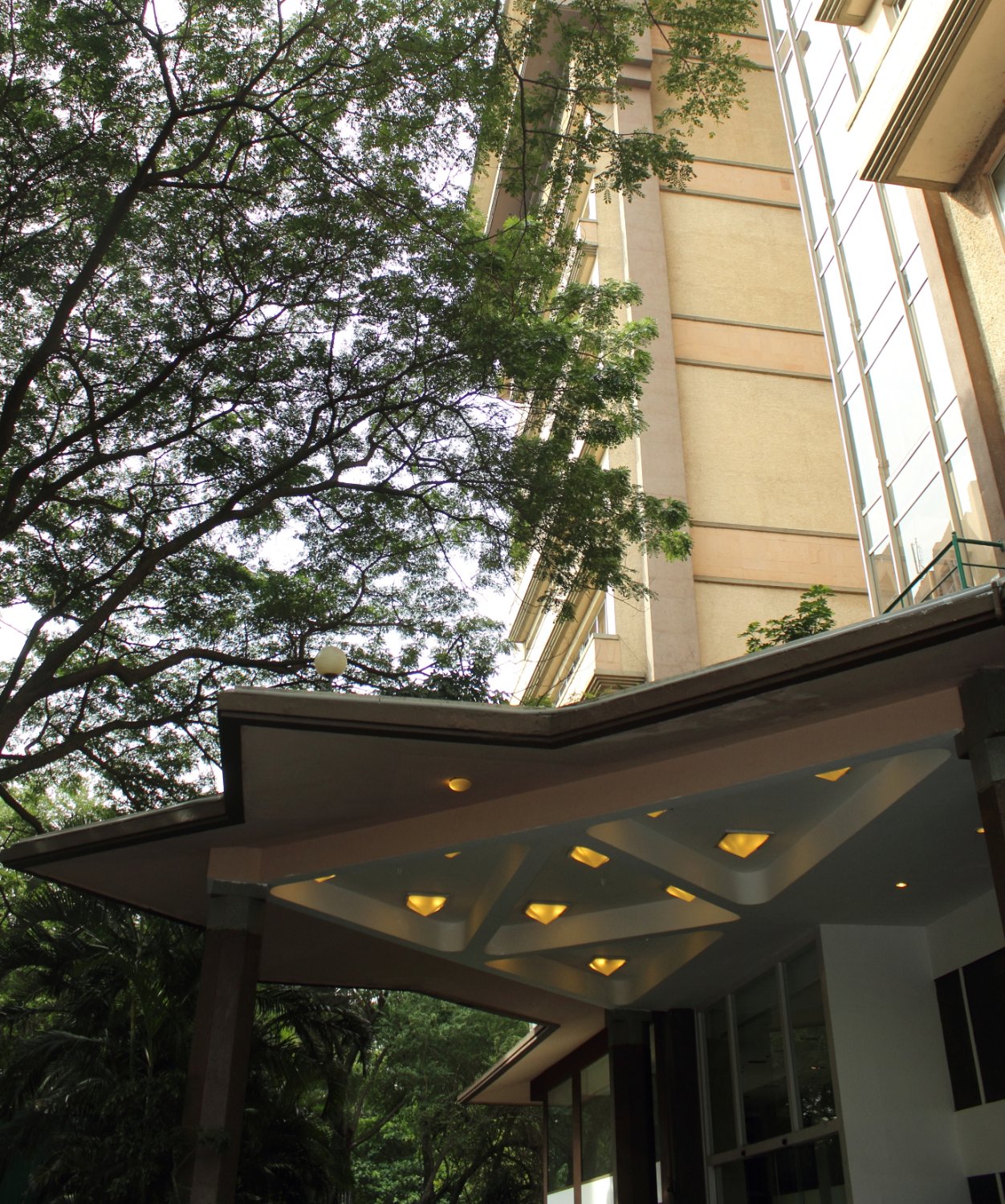Hotel photo 26 of Royal Orchid Central.