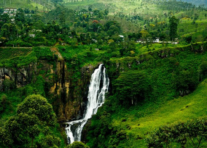 Devon Water Fall Srilanka