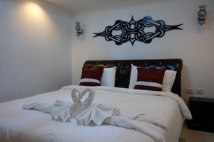 Room & Suite