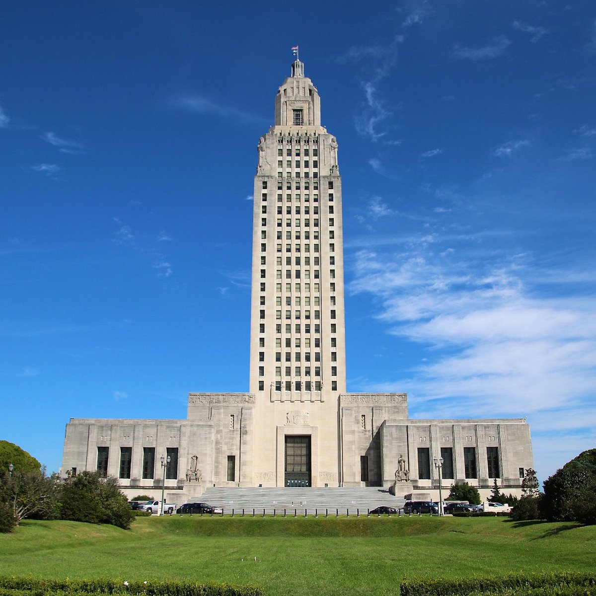 louisiana state capitol tour times