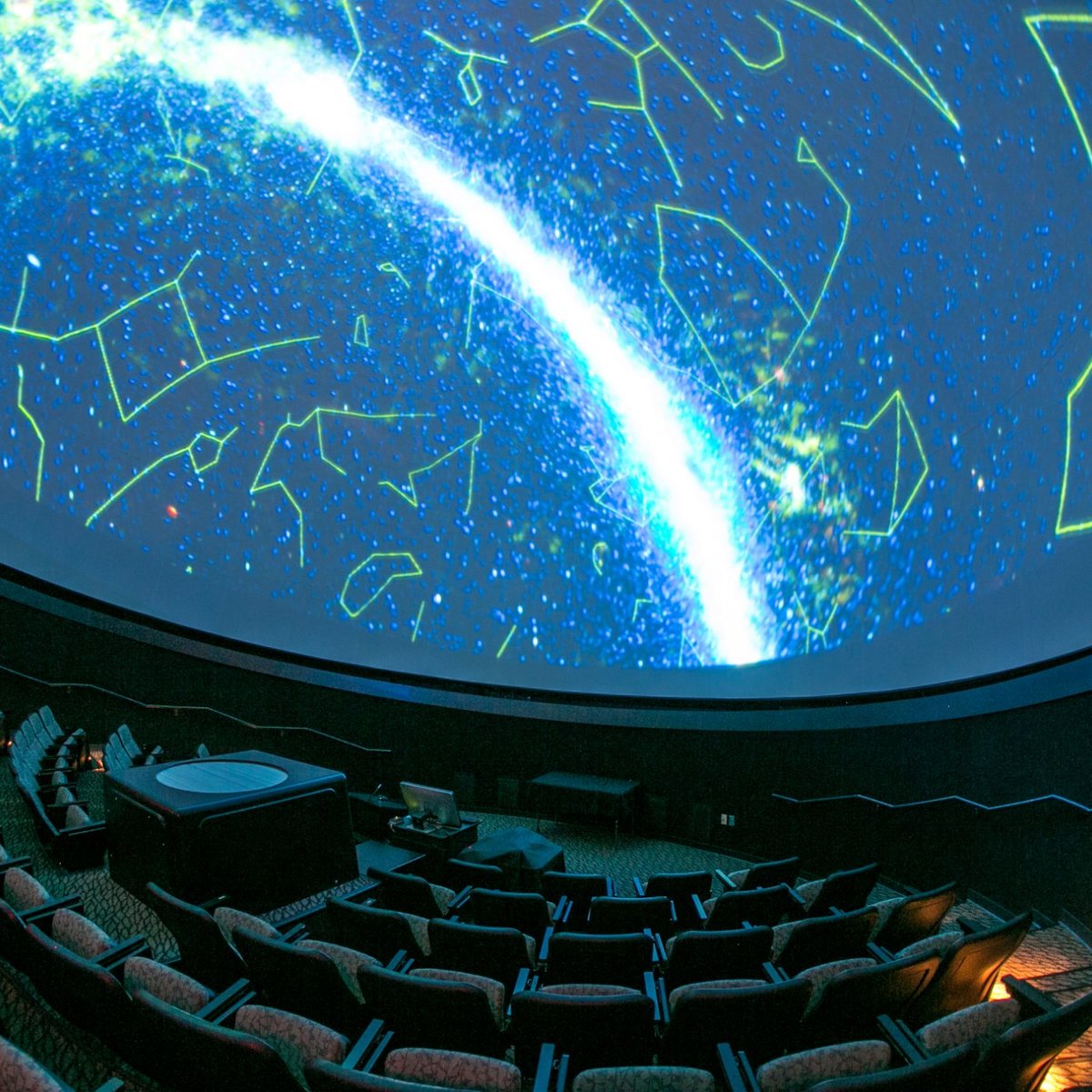 Планетарий 2023. Планетарий Питера Харрисона вид изнутри. Planetarium Seats. Развлечения уровни планетария.