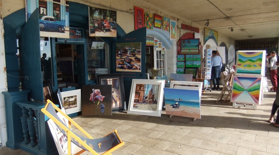 Artists' Quarter on Brighton seafront © Robert Bovington