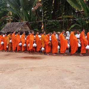 capitol tour cambodia