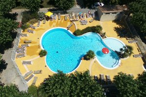Piscine et plage