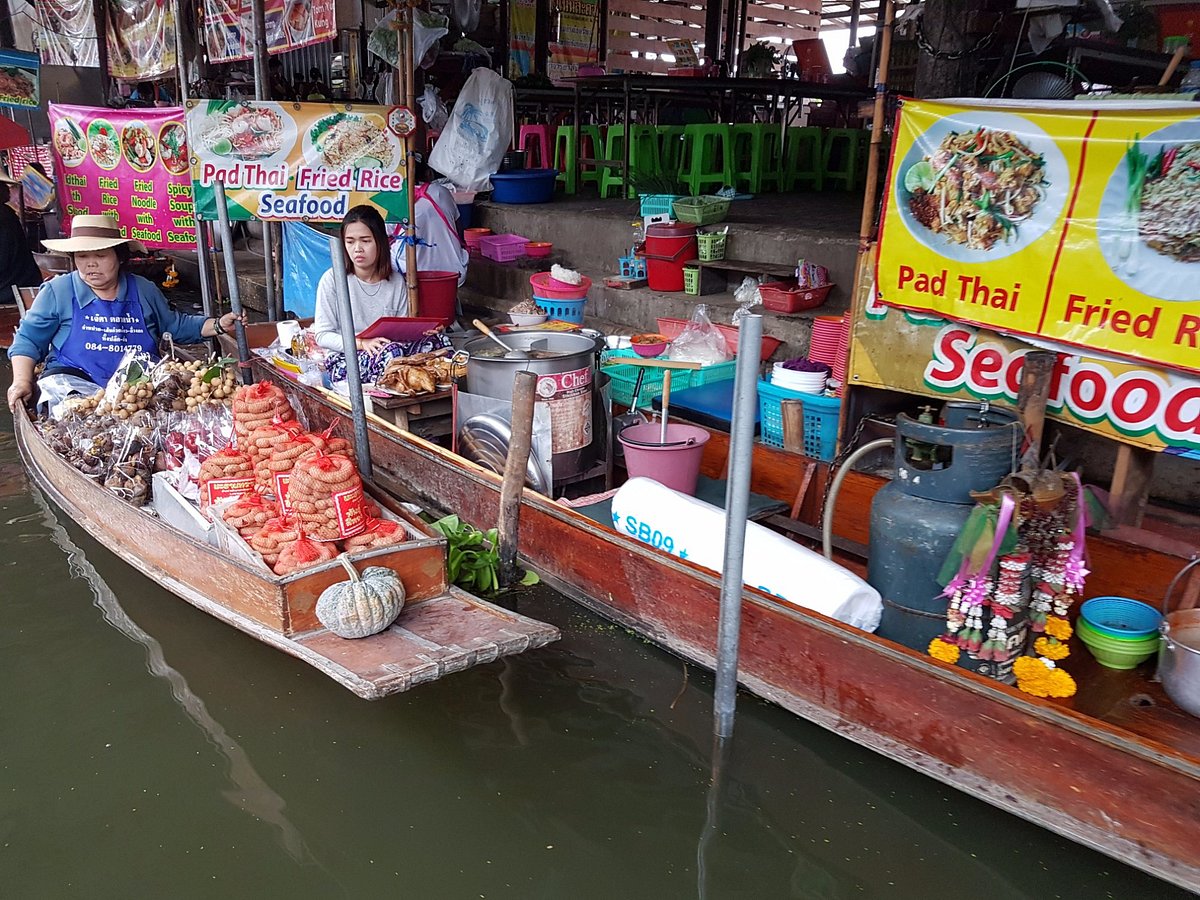 wat sai floating market tour