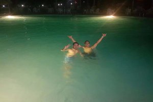 Pool & Beach
