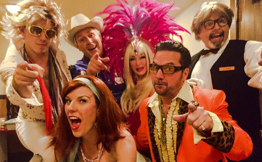 Hari-Karaoke - Murder Mystery Ottawa