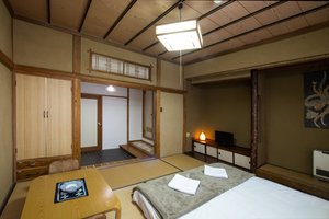 Room & Suite