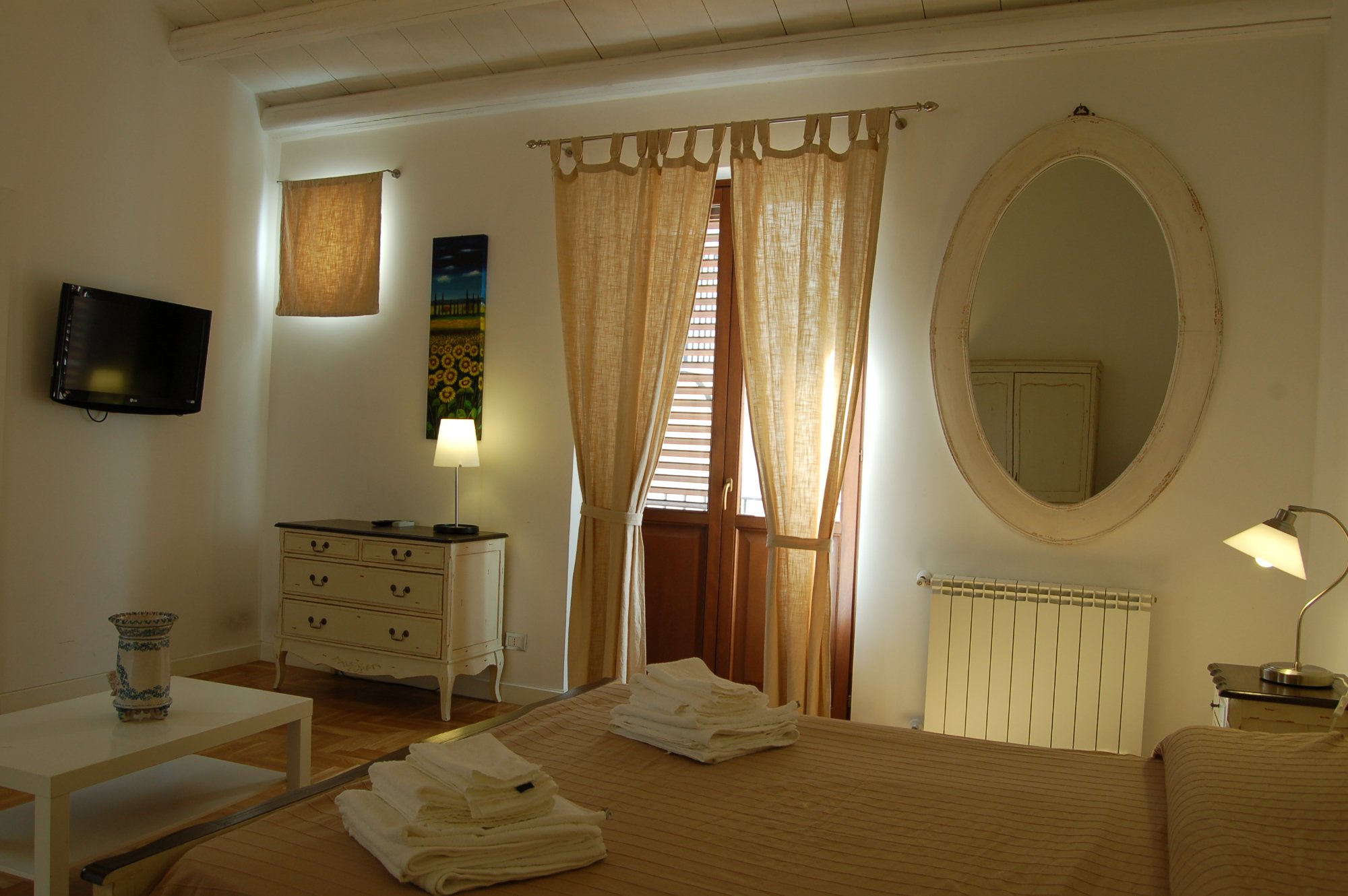 BED AND BREAKFAST FEDERICO SECONDO - Prices & B&B Reviews (Palermo, Sicily)