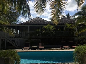 Pool & Beach